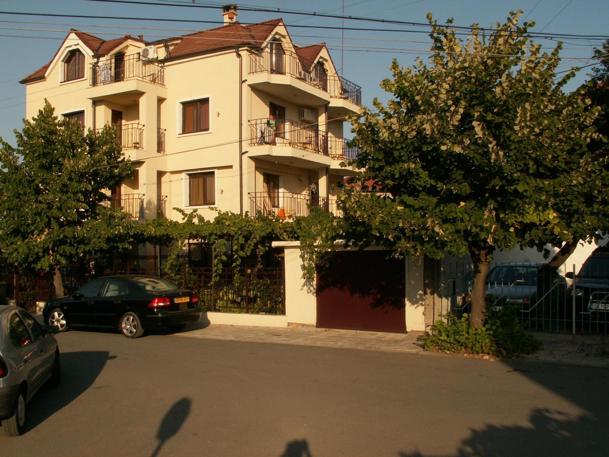 Family Hotel Bellehouse 체르노모레츠 외부 사진