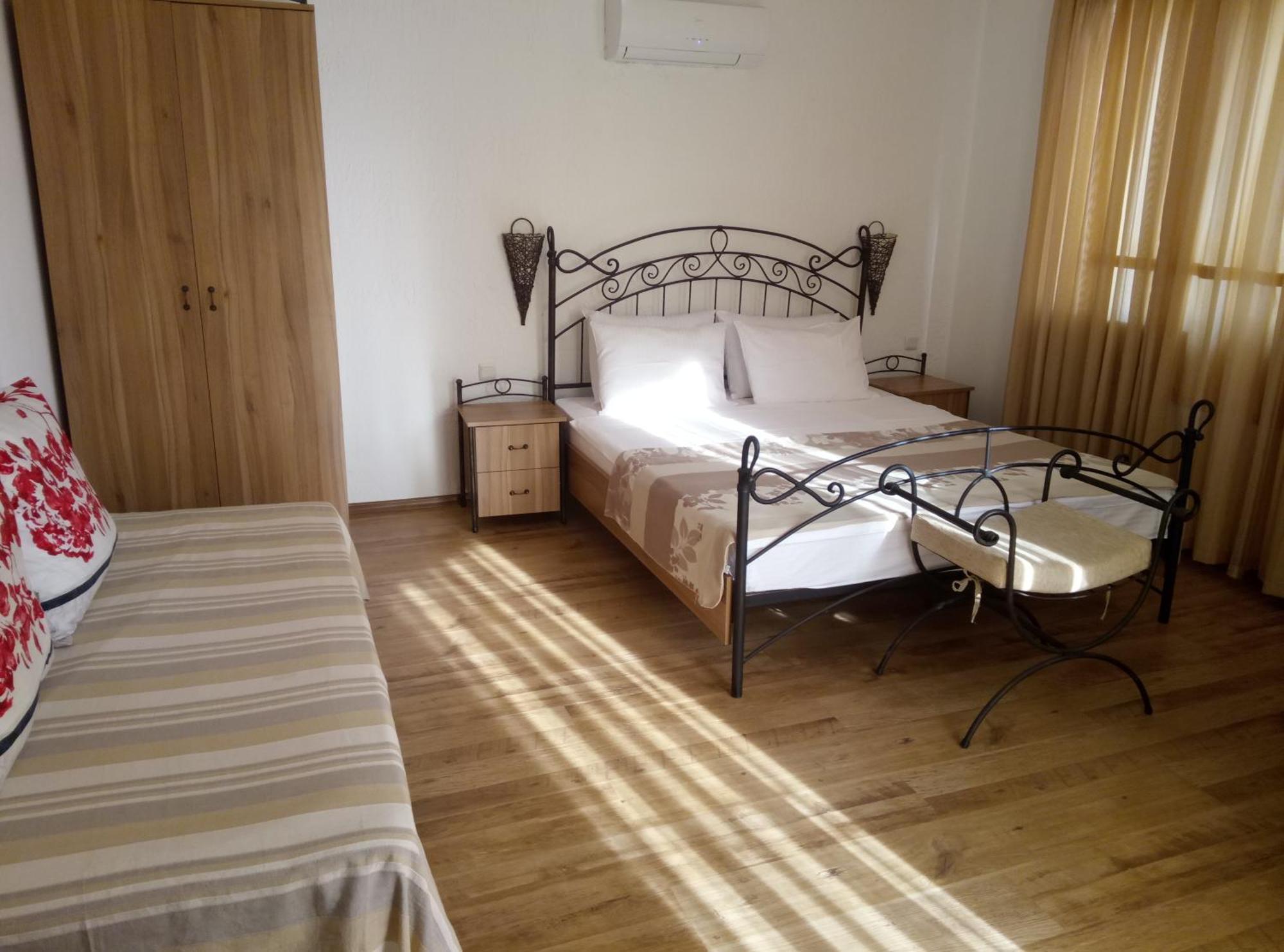 Family Hotel Bellehouse 체르노모레츠 객실 사진